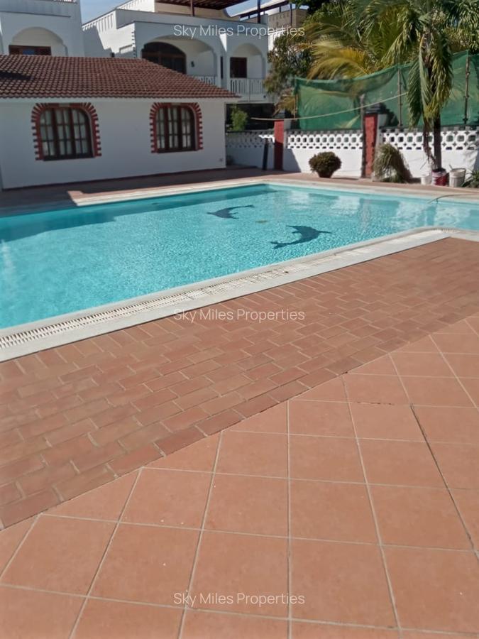 4 Bed Villa with En Suite at Greenwood Nyali - 17