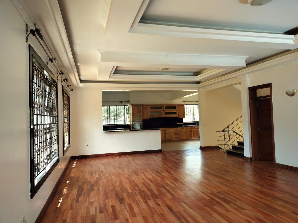 5 Bed Townhouse with En Suite at Off Peponi Road - 7