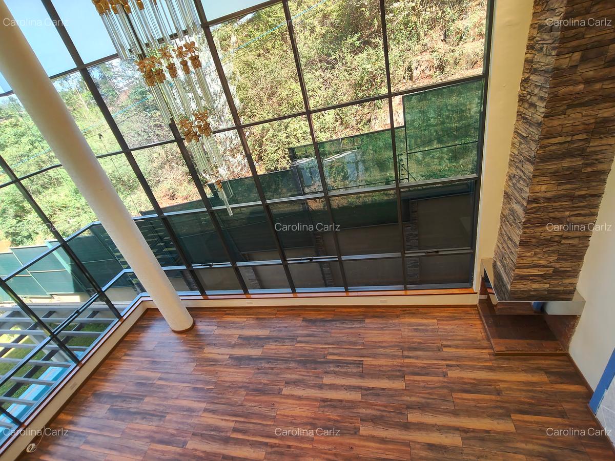 6 Bed House with En Suite at Westlands - 10