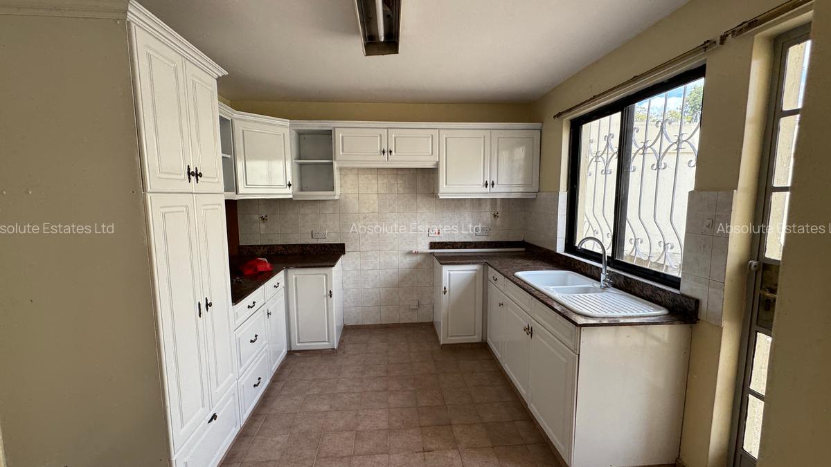 4 Bed Townhouse with En Suite in Kilimani - 10