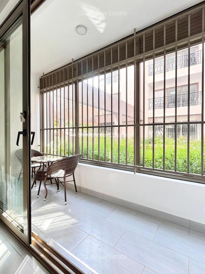 2 Bed Apartment with En Suite in Lavington - 7