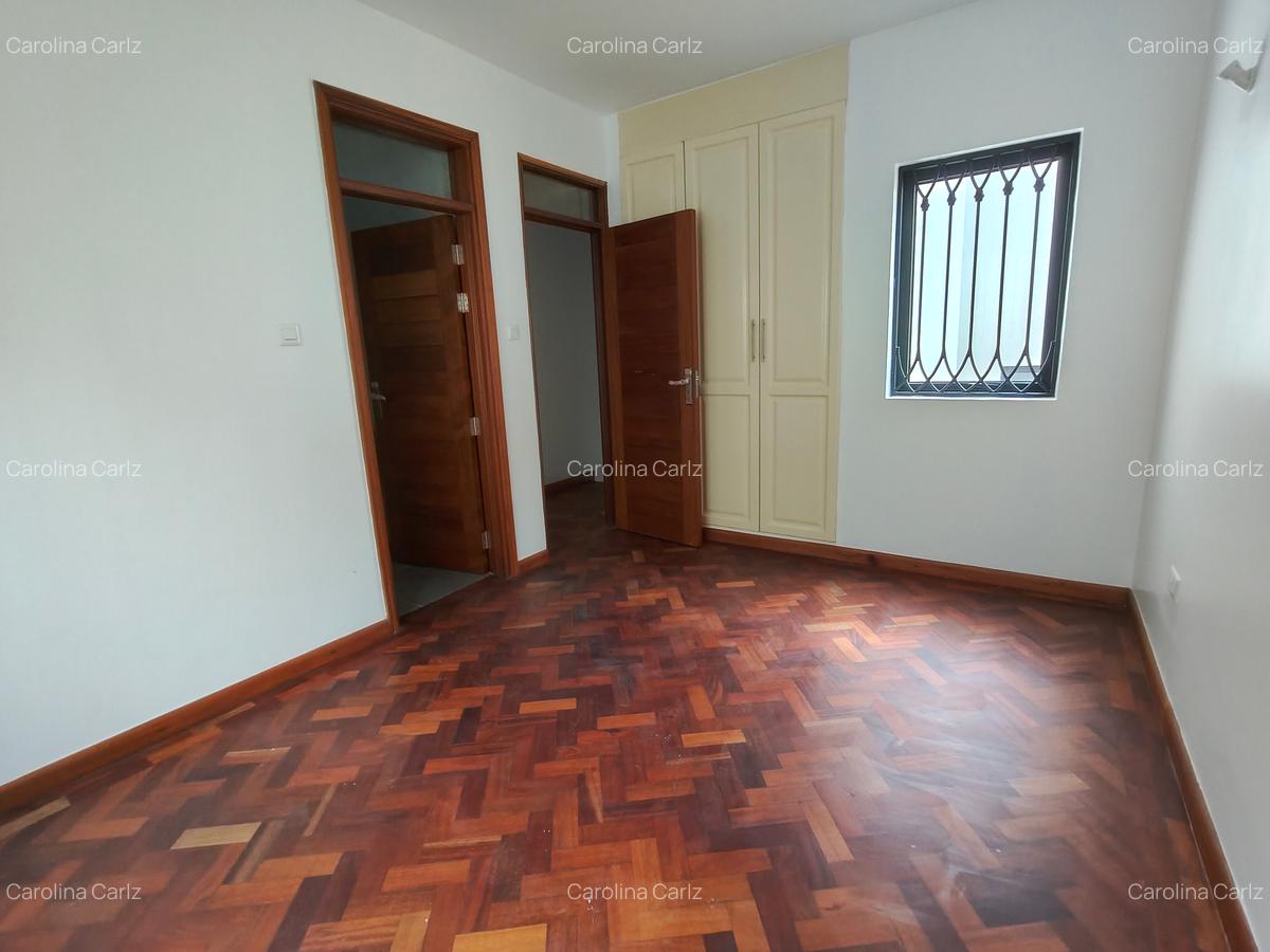 5 Bed House with En Suite at Loresho - 14