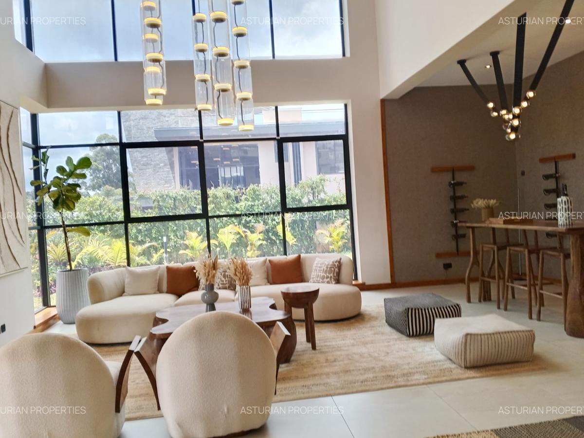 4 Bed Villa with En Suite in Westlands Area - 2