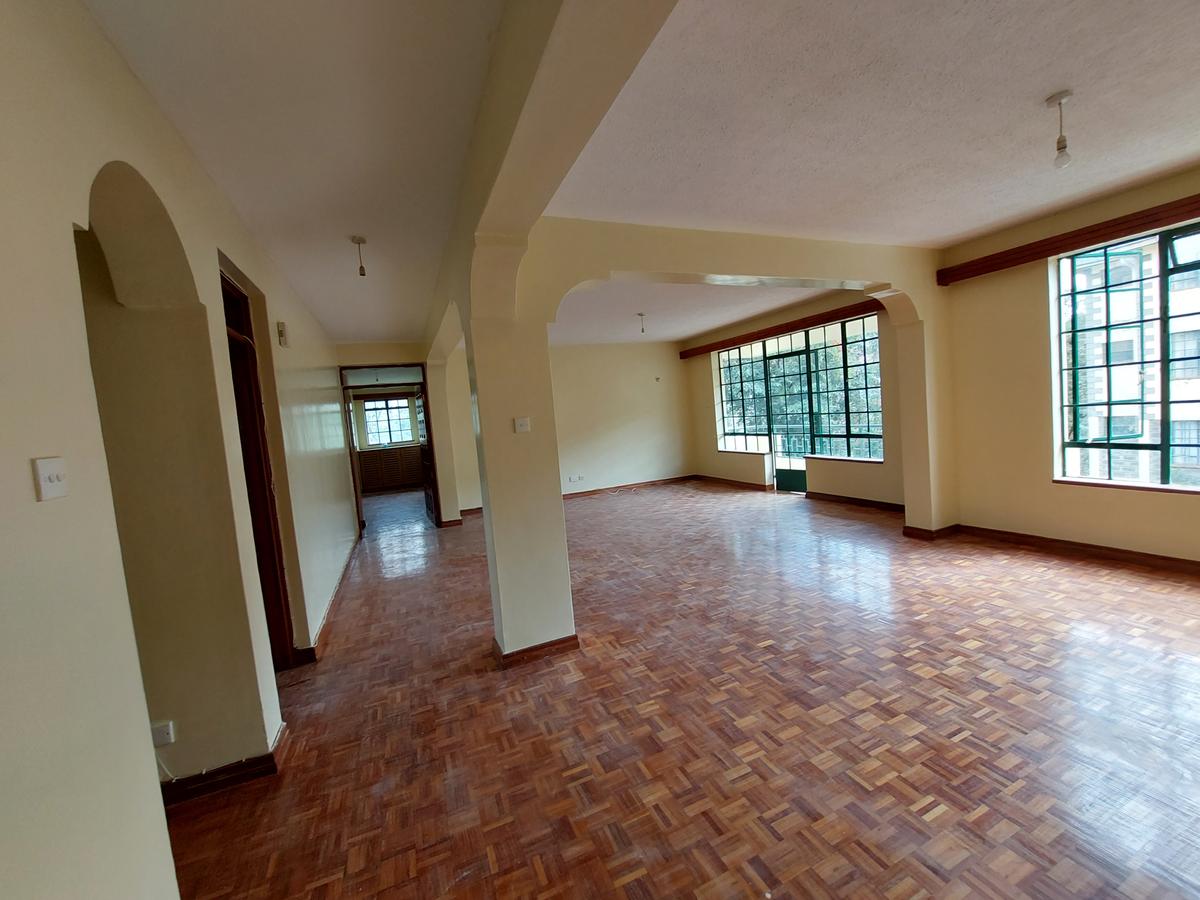 3 Bed Apartment with En Suite at Mbaazi Avenue - 12