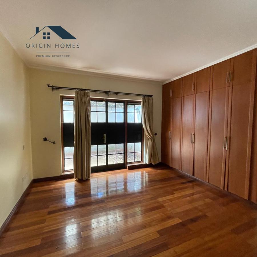 5 Bed Townhouse with En Suite at General Mathenge - 10