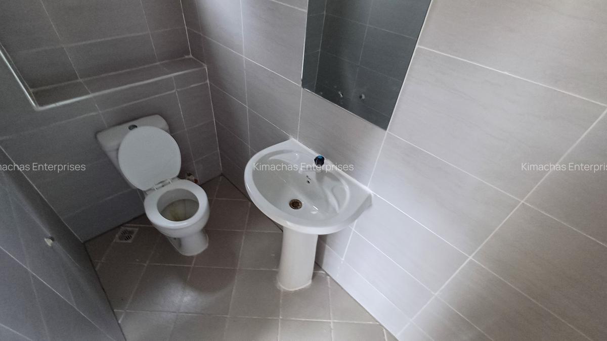 2 Bed Apartment with En Suite at Mtwapa Town - 13