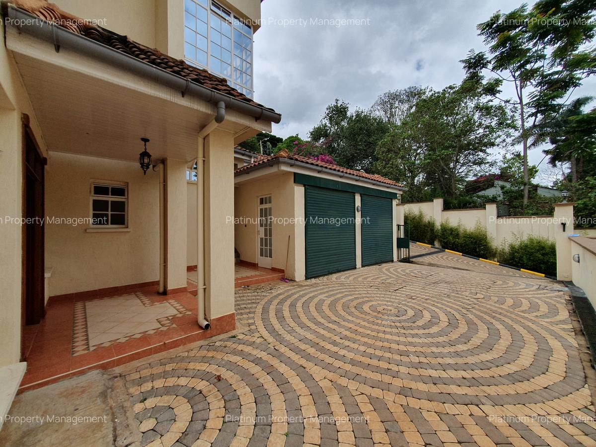 4 Bed House with En Suite at Kyuna Crescent - 20