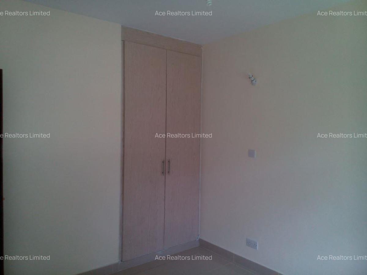 2 Bed Apartment with En Suite at Parklands - 4