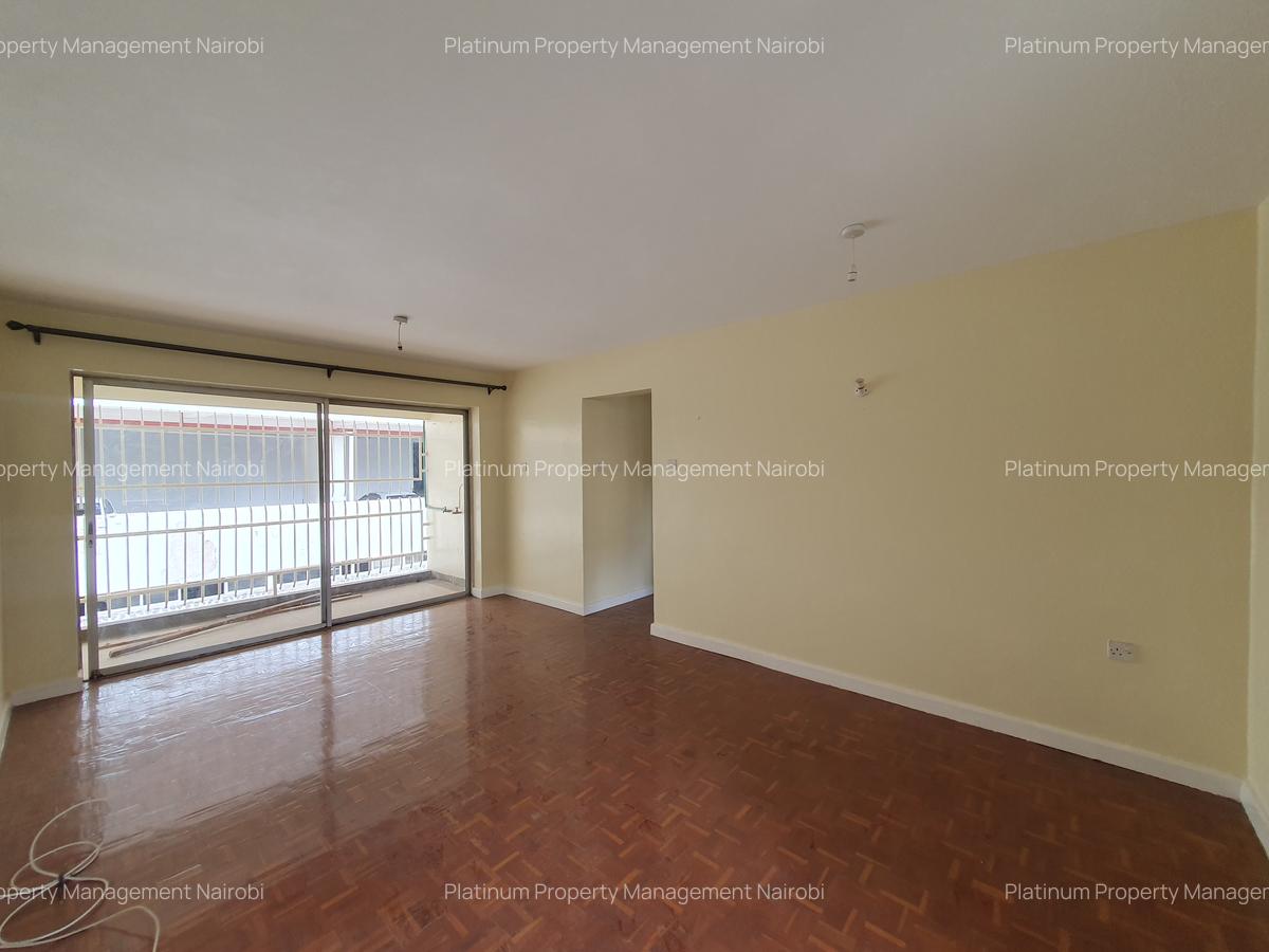 2 Bed Apartment with Parking at Parklands Rd - 1