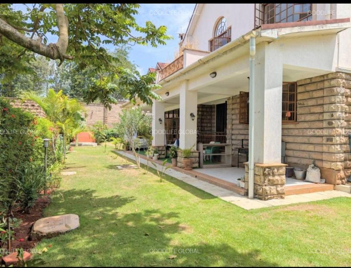4 Bed Villa with En Suite at Rosslyn - 2