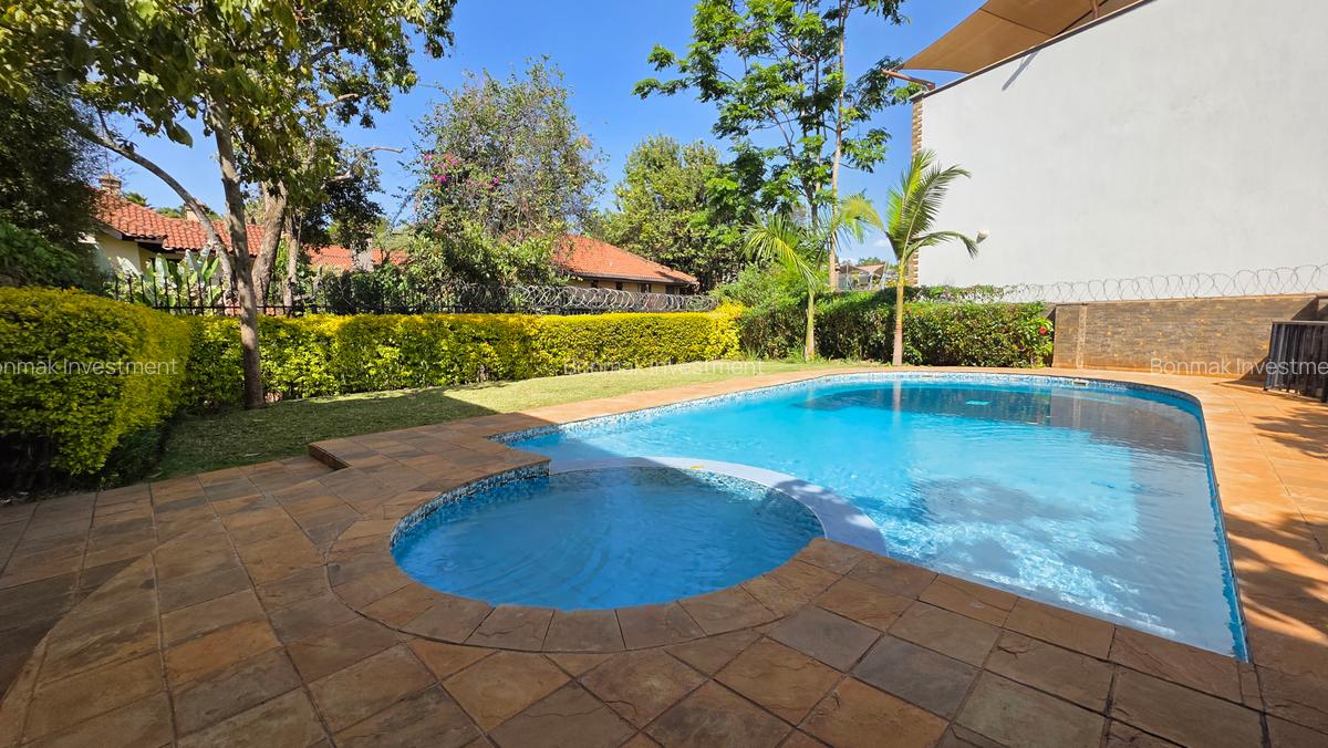 4 Bed Townhouse with En Suite at Greavelia Grove - 4