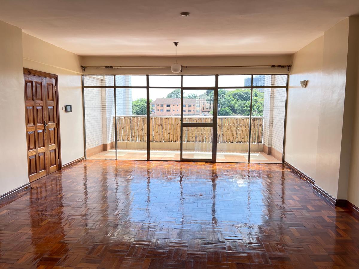 2 Bed Apartment with En Suite in Lavington - 2