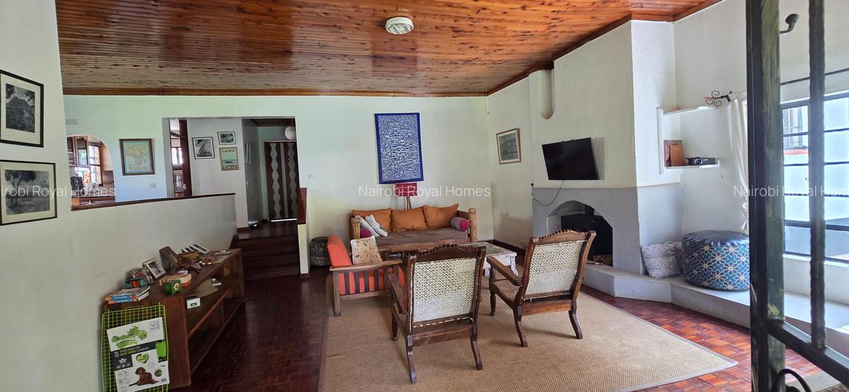 4 Bed House with En Suite at Loresho Road - 13