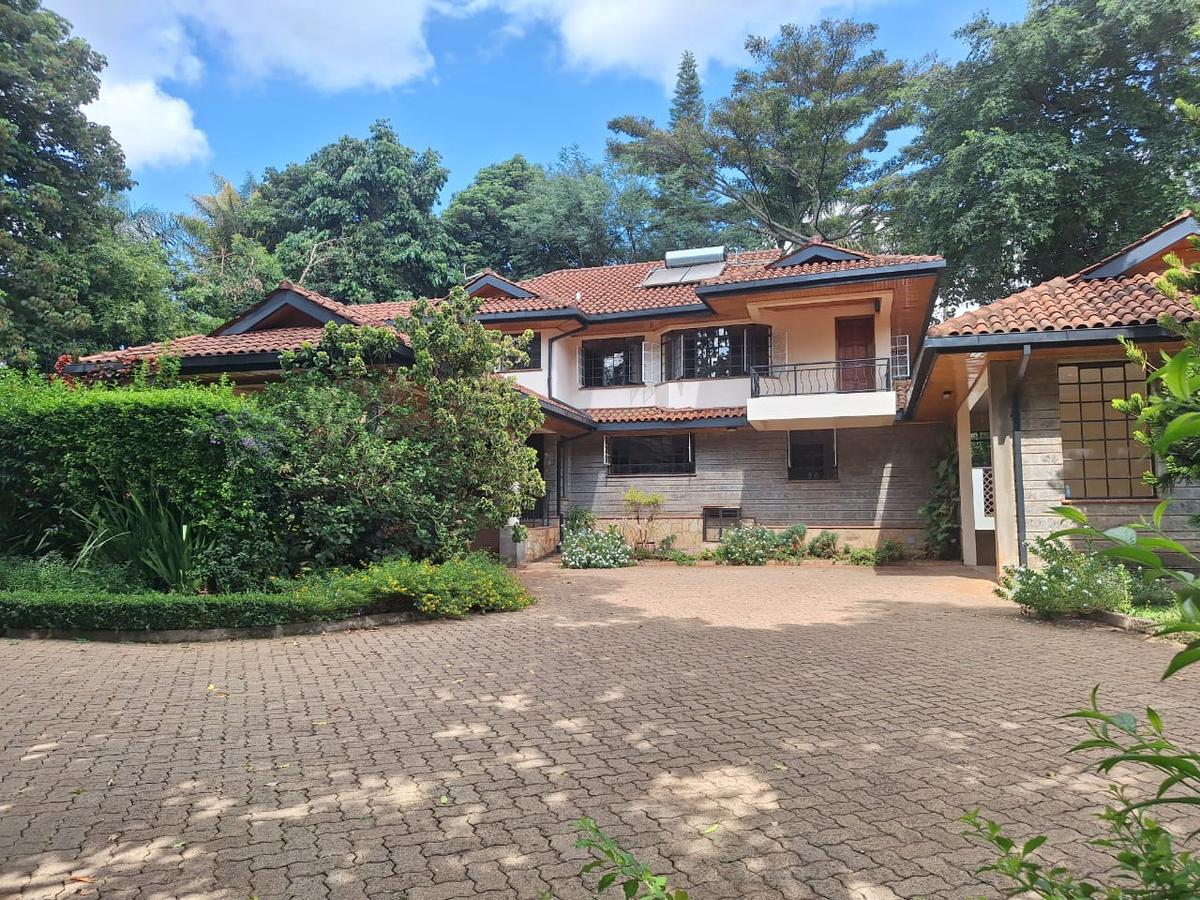 4 Bed House with En Suite in Runda - 4