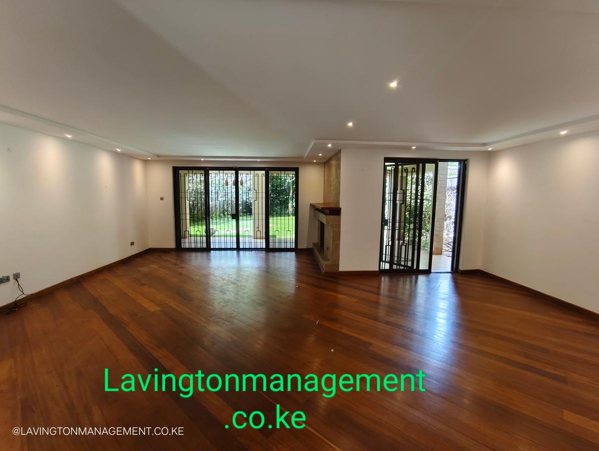 5 Bed Townhouse with En Suite at Lavington Green - 5