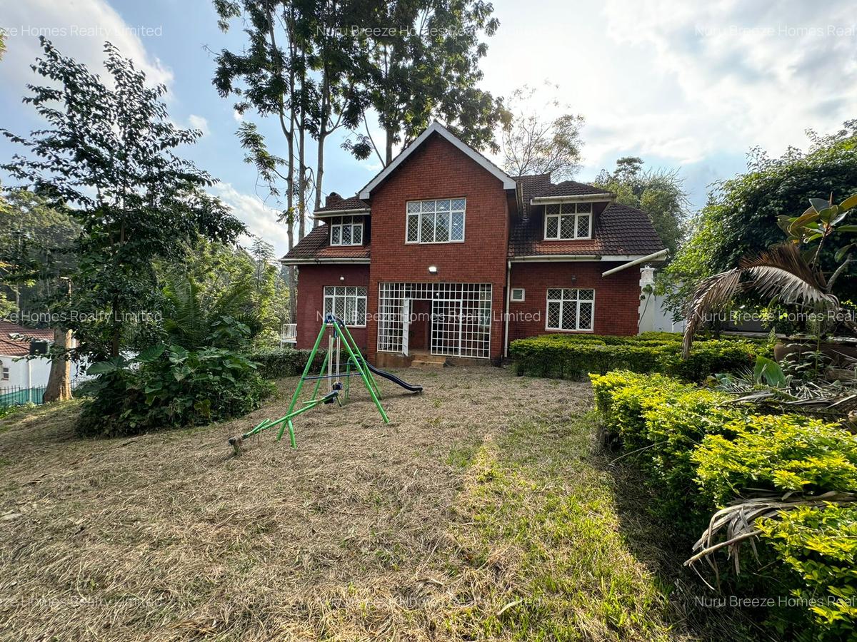 5 Bed Townhouse with En Suite in Rosslyn - 12