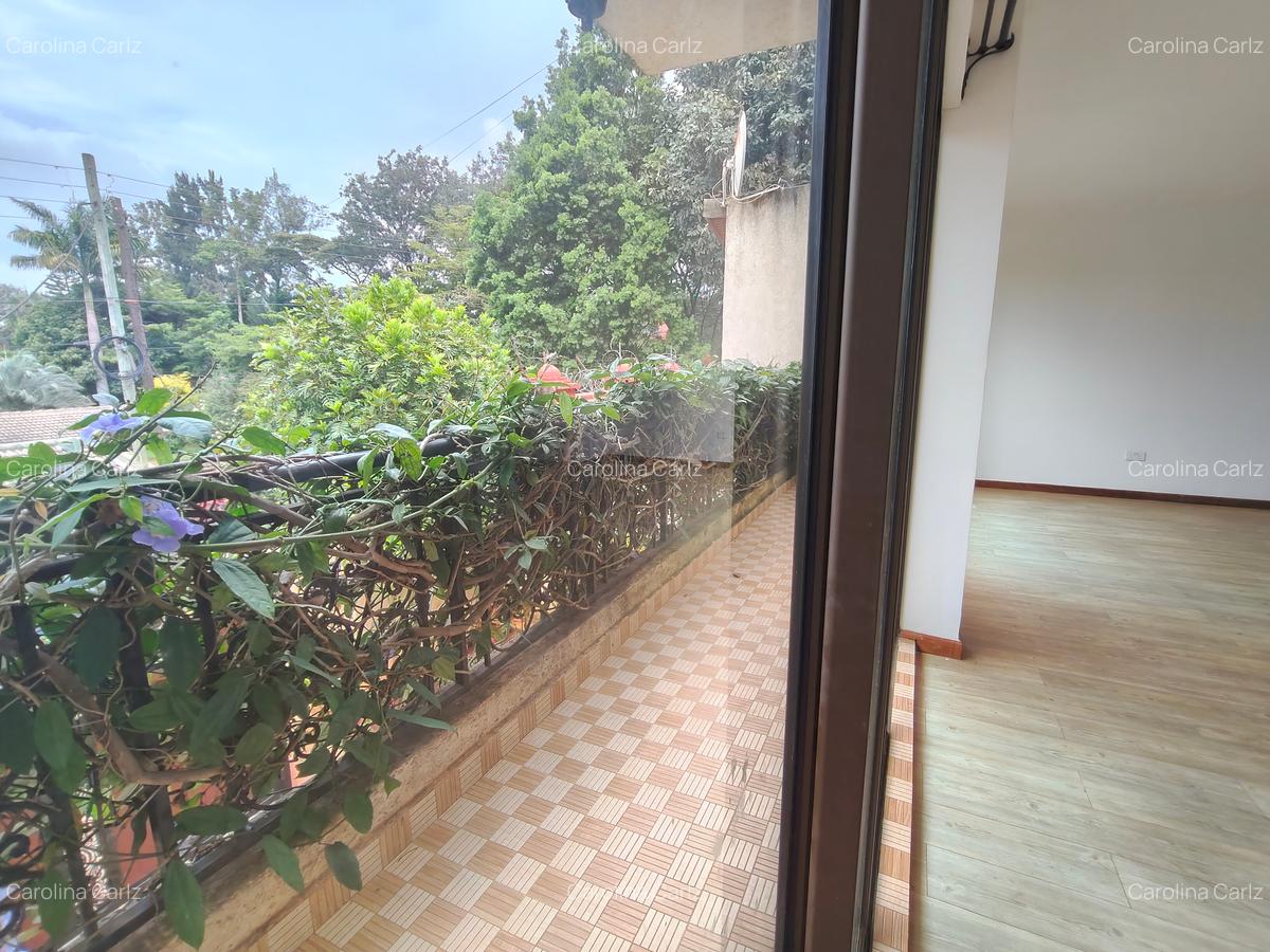 3 Bed Apartment with En Suite at Nyari - 7