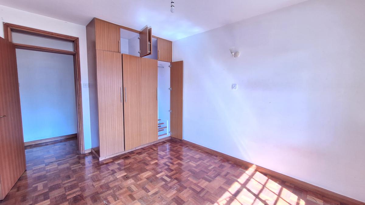 3 Bed Apartment with En Suite at Valley Arcade - 13