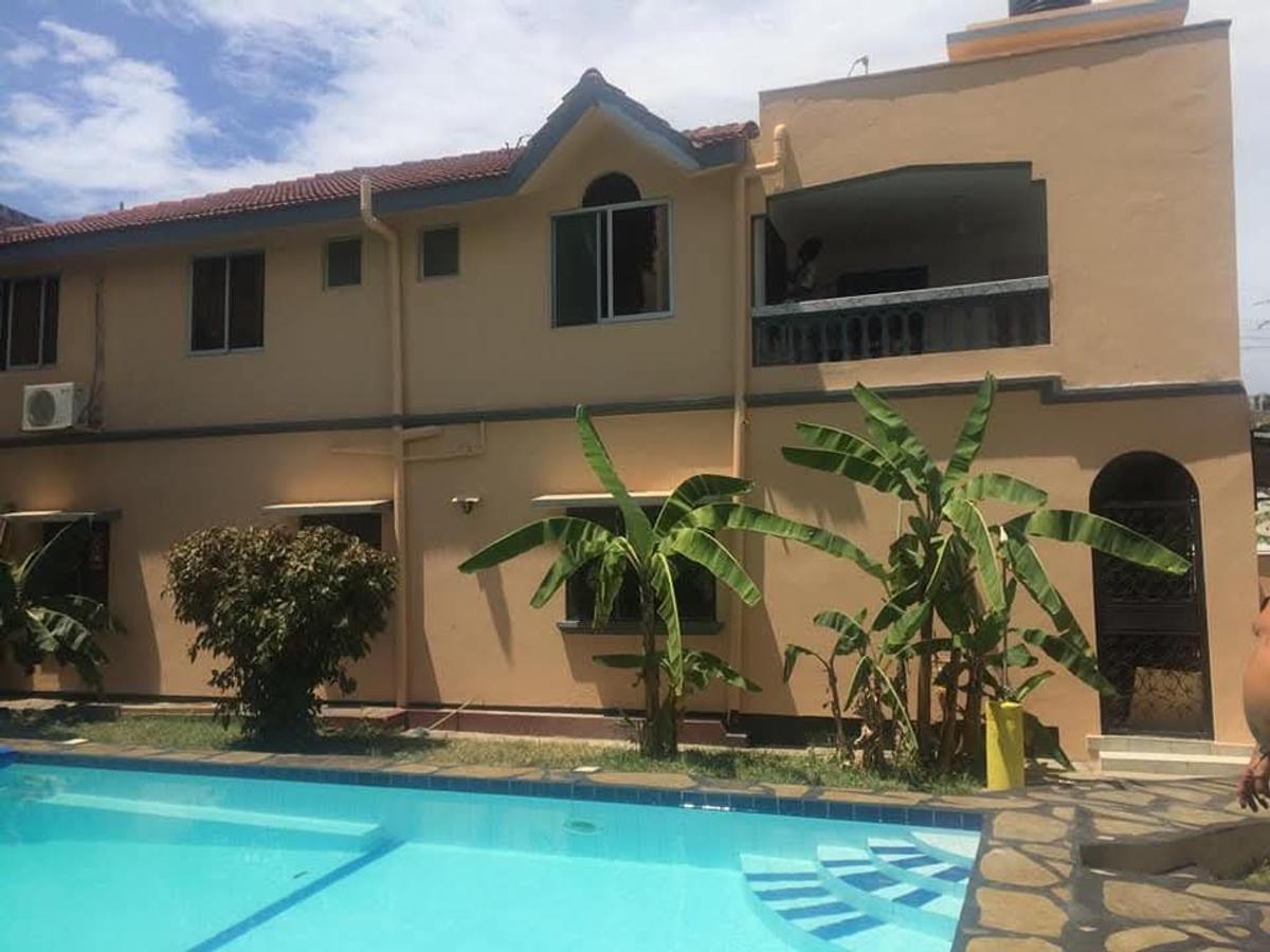 5 Bed House with En Suite at Bamburi - 4