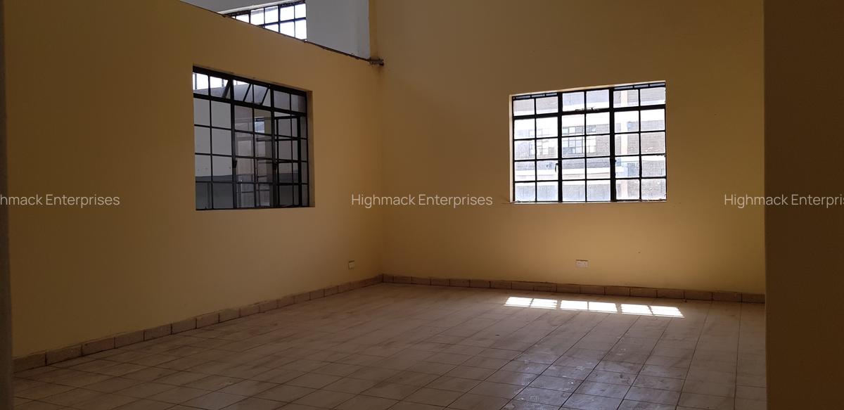 9,000 ft² Warehouse with Service Charge Included at Bypass - 6