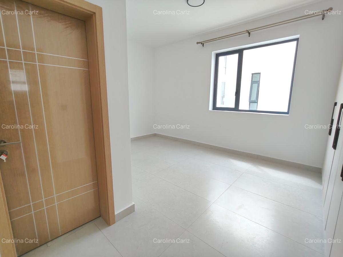 2 Bed Apartment with En Suite at Brookside Drive - 18