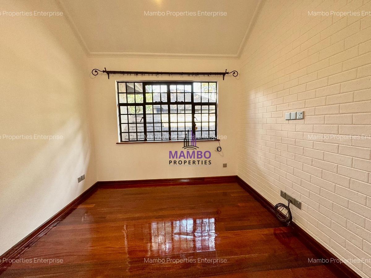 4 Bed Townhouse with En Suite at Peponi Rd - 16