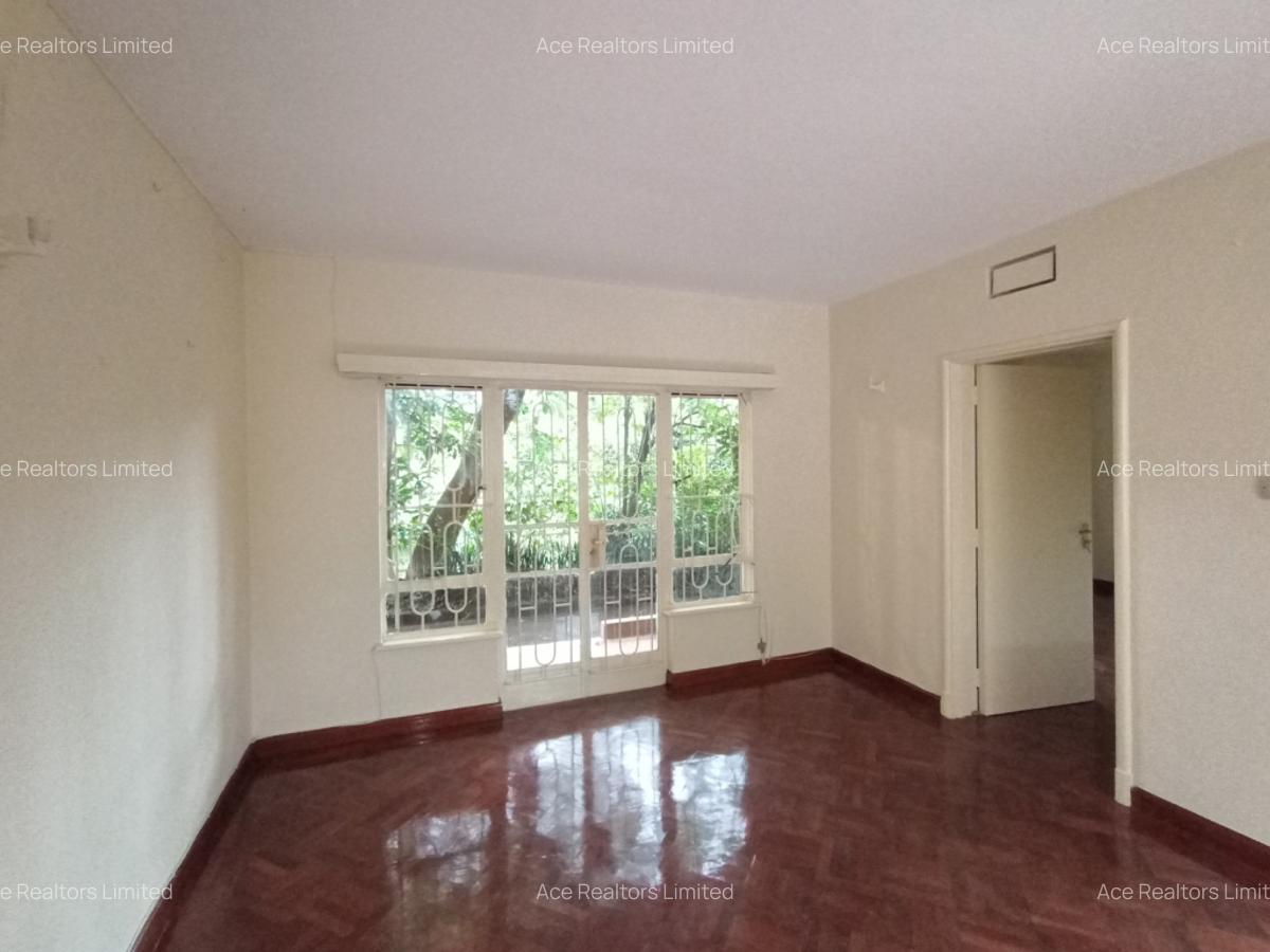 1 Bed Apartment with En Suite at Laikipia Road - 5