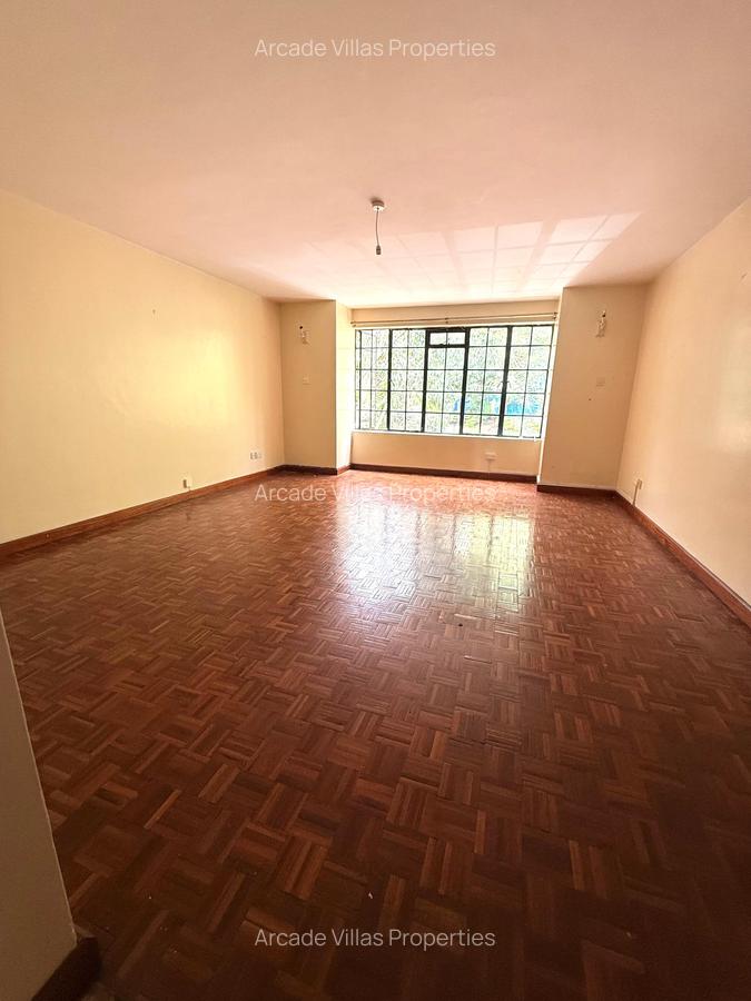 3 Bed Apartment with Gym in Kileleshwa - 3