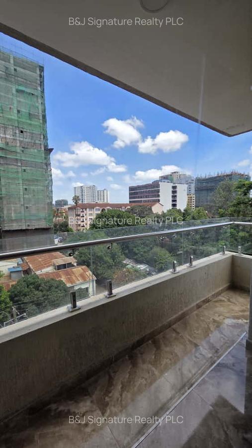 Serviced 5 Bed Apartment with En Suite in Parklands - 7