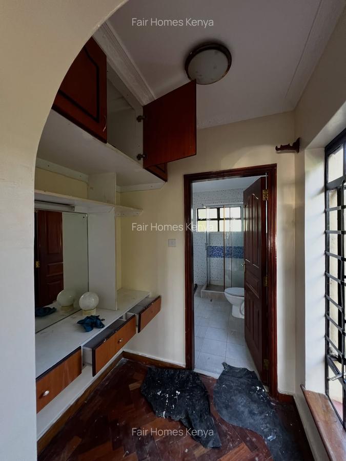 4 Bed Townhouse with En Suite at Amboseli Road - 13