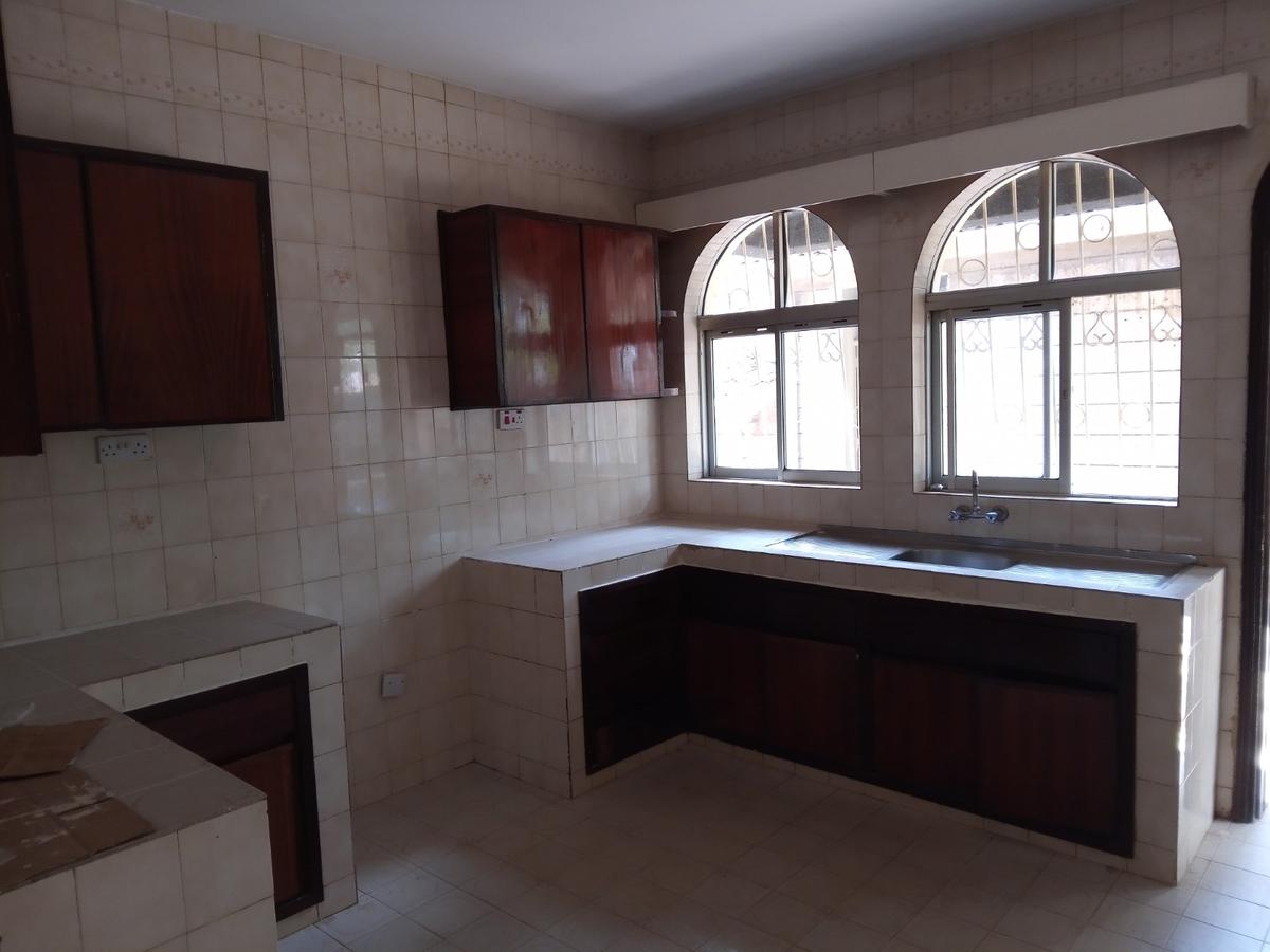 4 Bed Townhouse in Westlands Area - 4