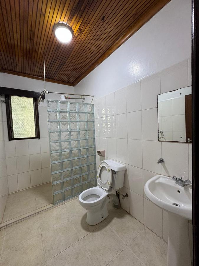 5 Bed House with En Suite in Gigiri - 14