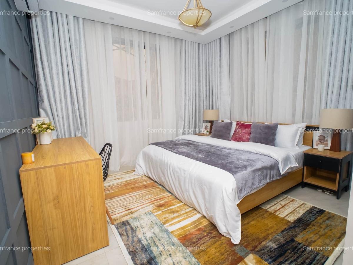 Serviced 2 Bed Apartment with En Suite at 1St Avanue - 13