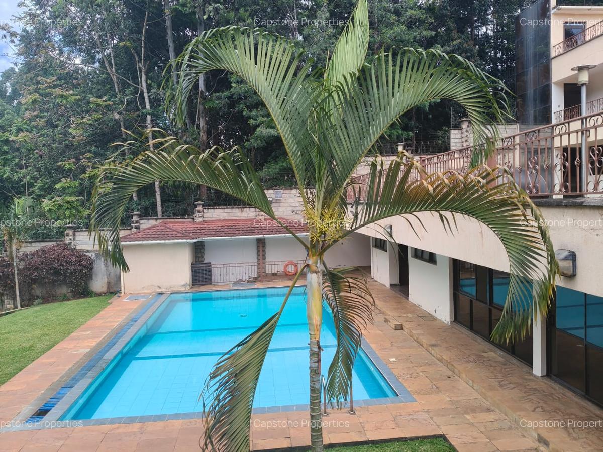 5 Bed Townhouse with En Suite in Rosslyn - 16