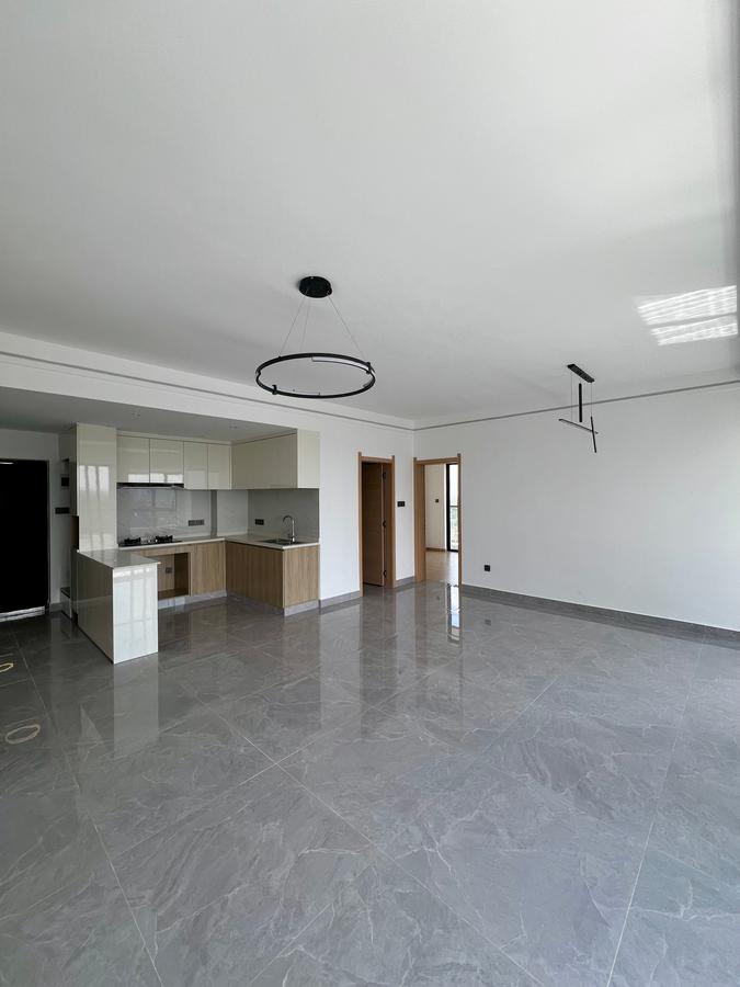 2 Bed Apartment with En Suite in Lavington - 5