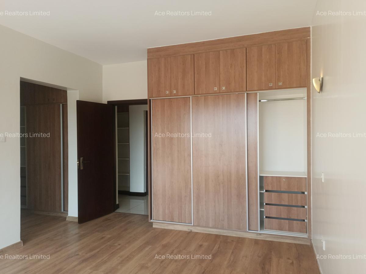 3 Bed Apartment with En Suite at General Mathenge - 6