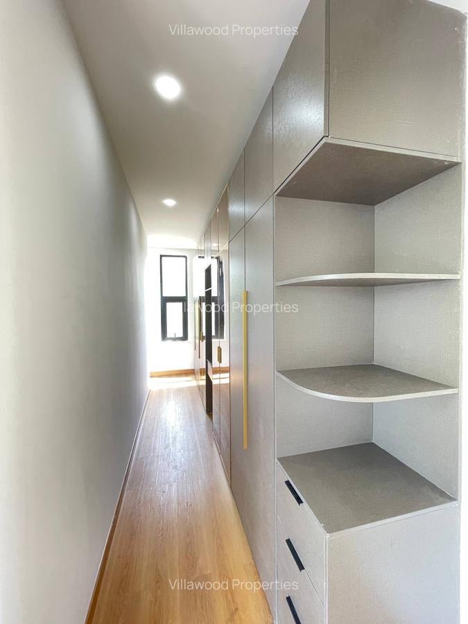 5 Bed Villa with En Suite in Lavington - 3