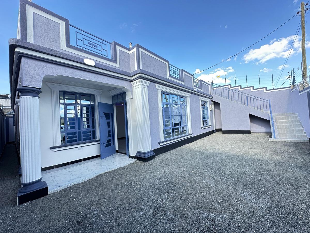 3 bed house with en suite at ruiru