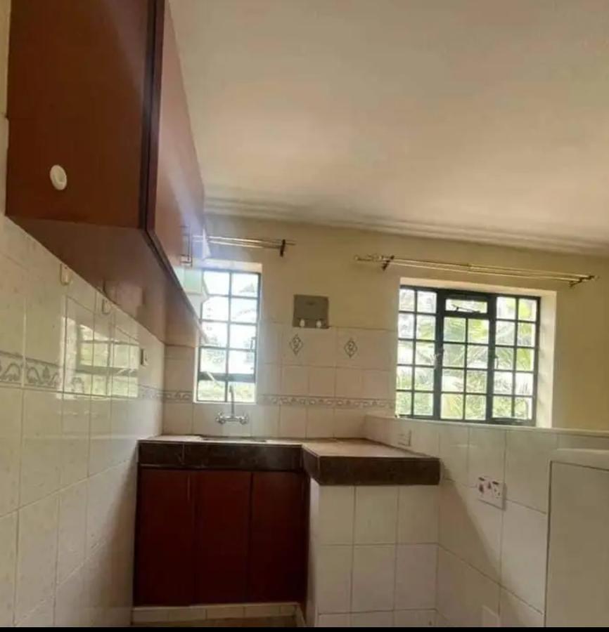 Serviced 1 Bed Apartment with En Suite at Kileleshwa - 4