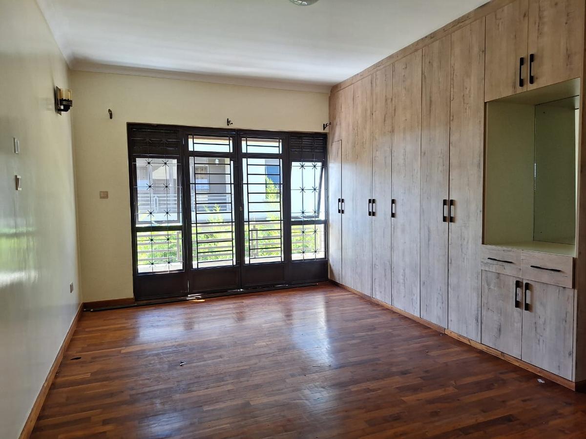 4 Bed Townhouse with En Suite in Runda - 11