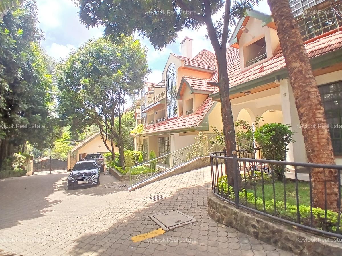 4 Bed Townhouse with En Suite at Lavington Green - 2