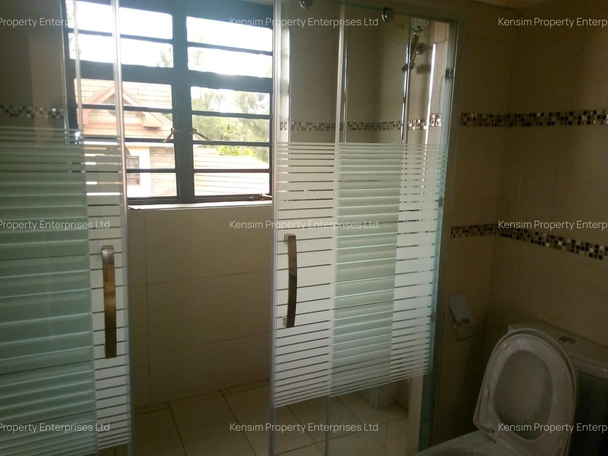 4 Bed Townhouse with En Suite in Runda - 11