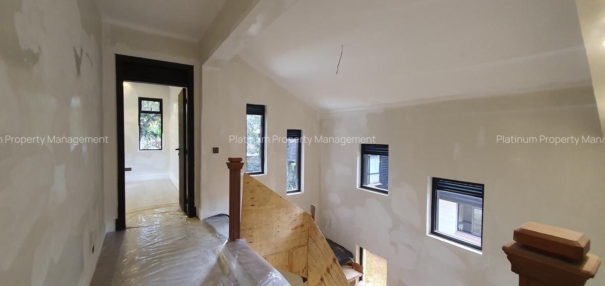 3 Bed House with En Suite at United Nations Avenue - 17