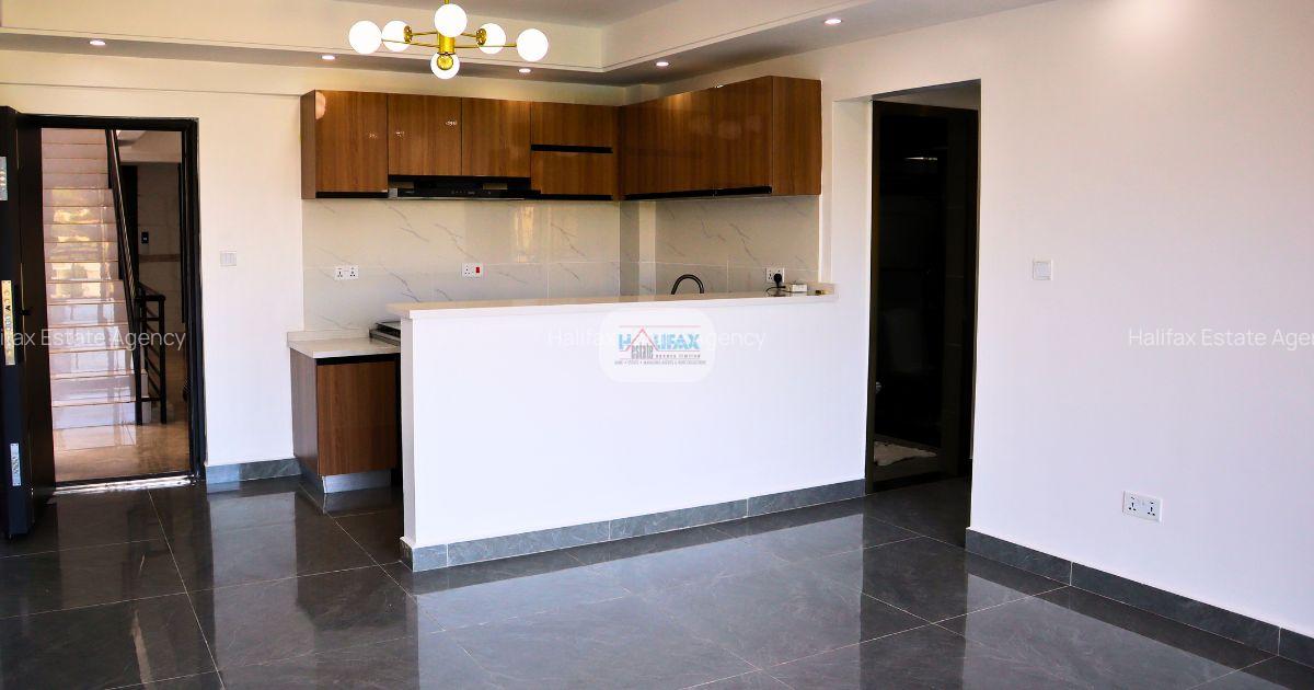 2 Bed Apartment with Gym in Riverside - 1