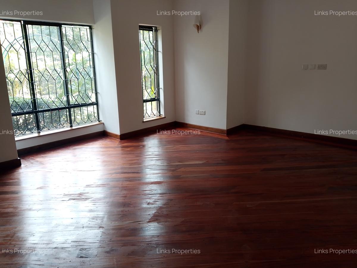 4 Bed Townhouse with En Suite at Karen - 4