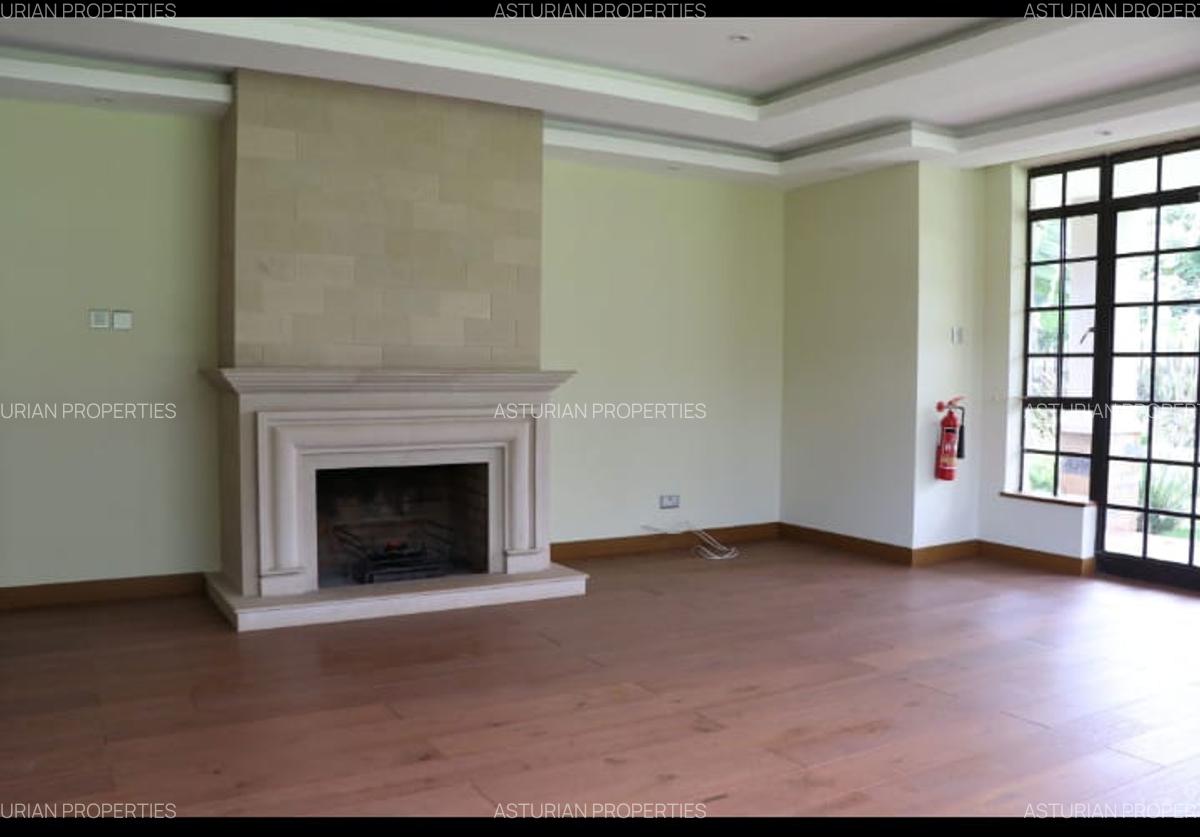 5 Bed Townhouse with En Suite in Runda - 3