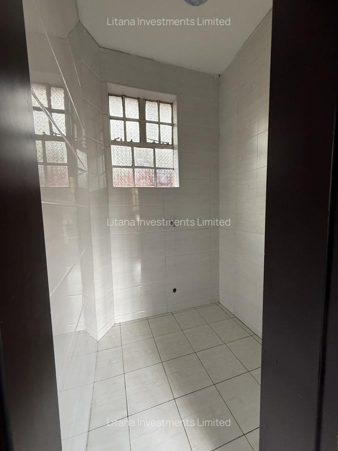 5 Bed Townhouse with En Suite in Lavington - 9