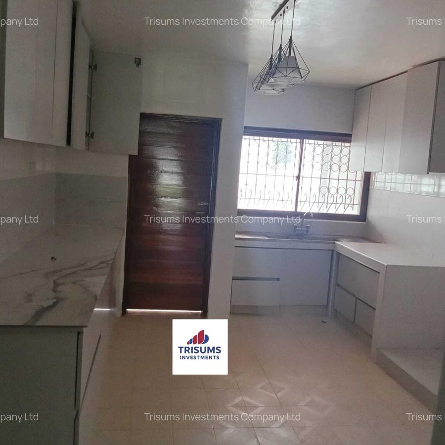 5 Bed Villa with En Suite at Rhapta Road - 4