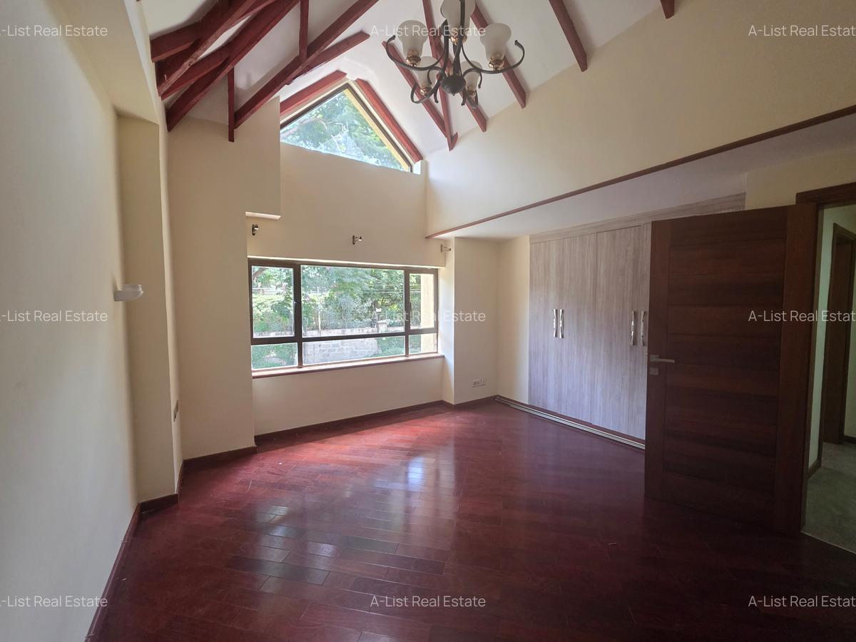 5 Bed Townhouse with En Suite at Convent Drive - 12