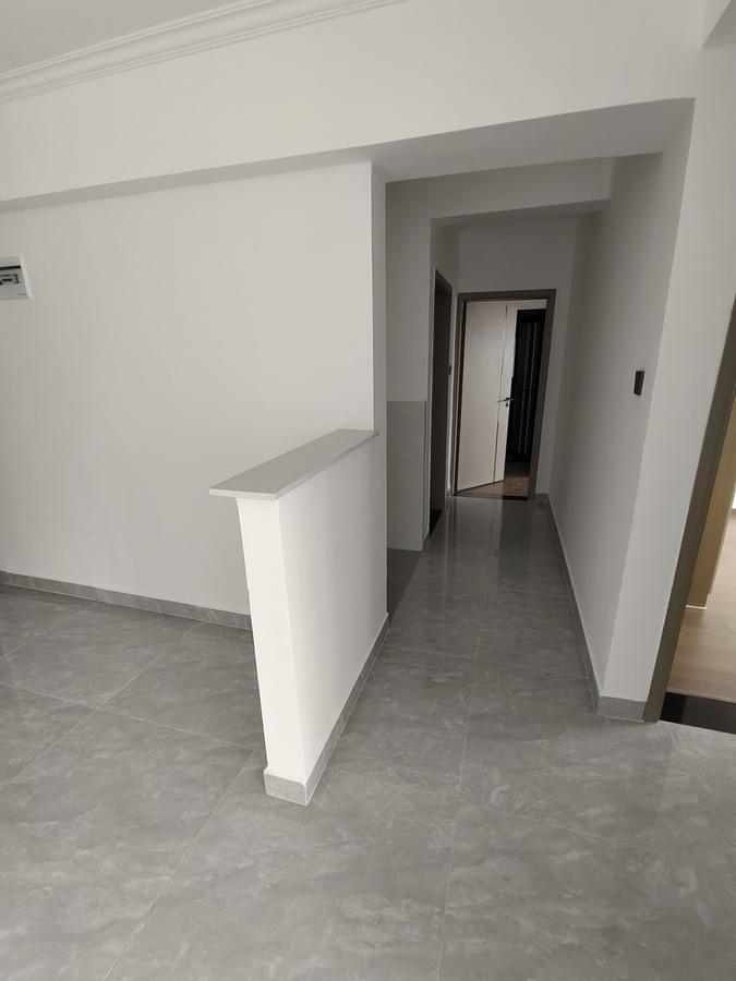 3 Bed Apartment with Gym in Kilimani - 5